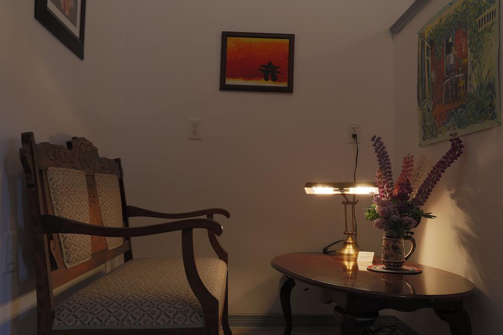Meems Elliston B&B Exteriér fotografie