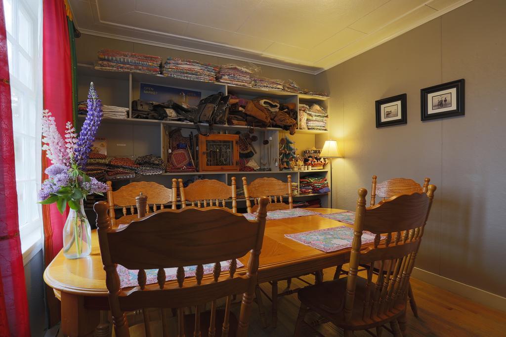 Meems Elliston B&B Exteriér fotografie