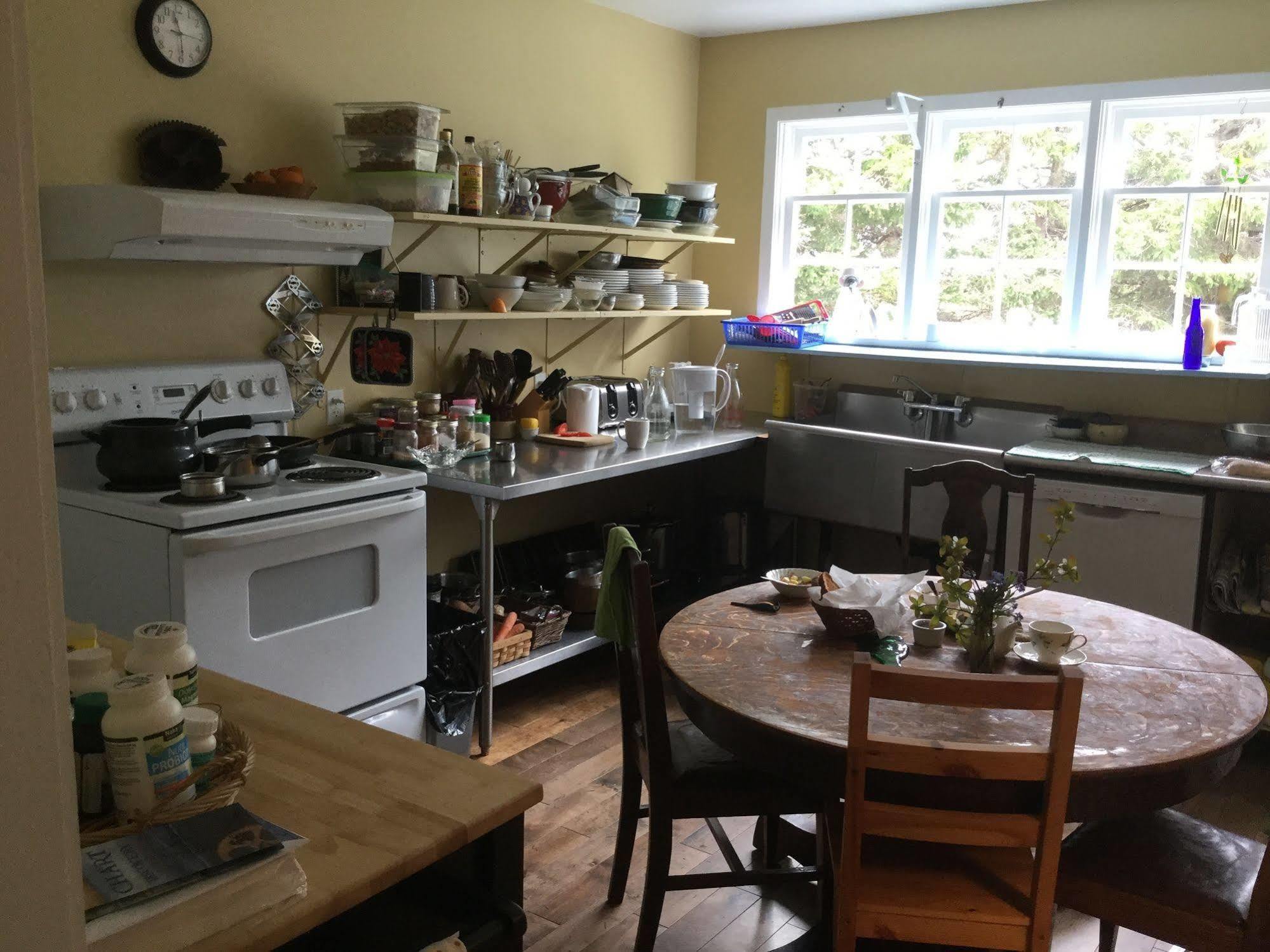 Meems Elliston B&B Exteriér fotografie